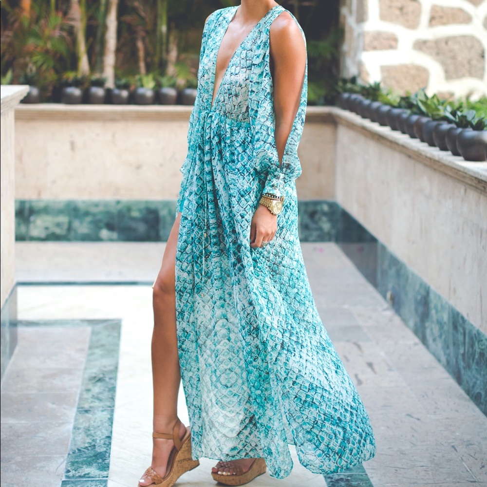 Never been worn Plunging Maxi dress L